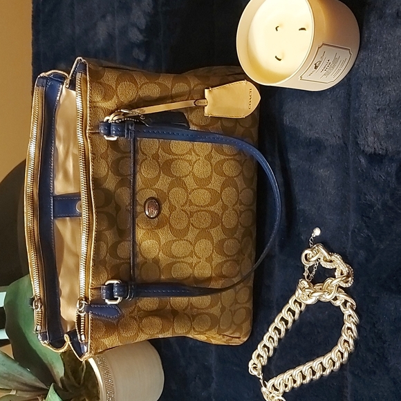 Coach Peyton Signature Jordan Double Zip Carryall - Picture 1 of 9